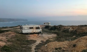 camping-car-ile-de-re.jpg