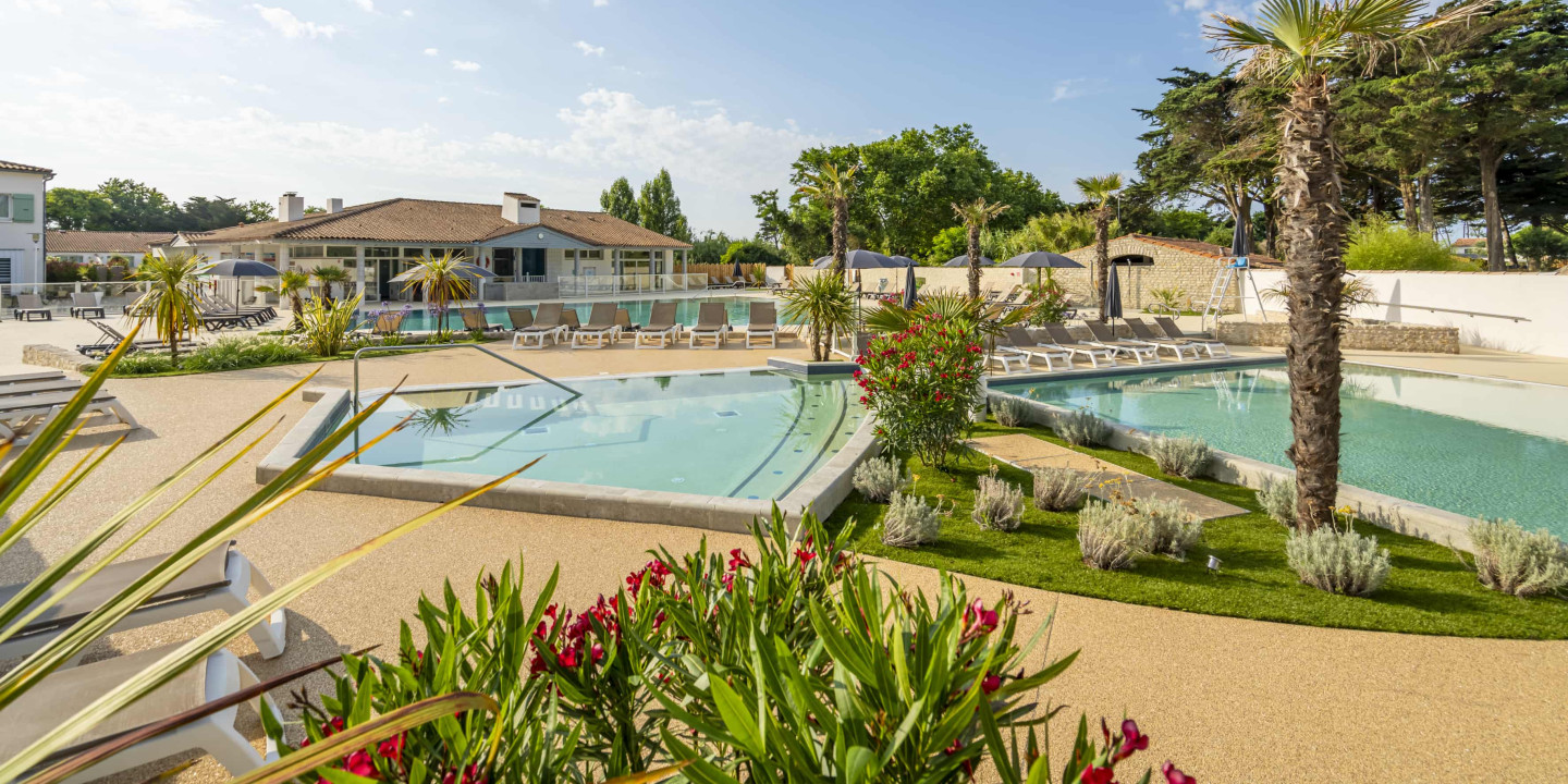 espace-aquatique-camping-ile-de-re.jpg